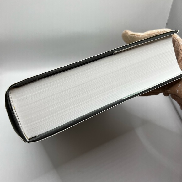 Encyclopedia of Saints Revised Edition - Picture 6 of 17